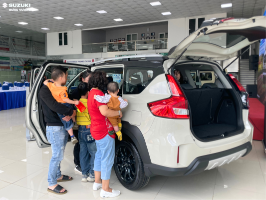 Recap-su-kien-ra-mat-xl7-hybrid