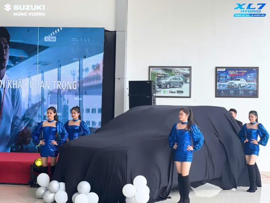 Recap-su-kien-ra-mat-xl7-hybrid