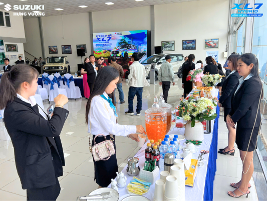 Recap-su-kien-ra-mat-xl7-hybrid