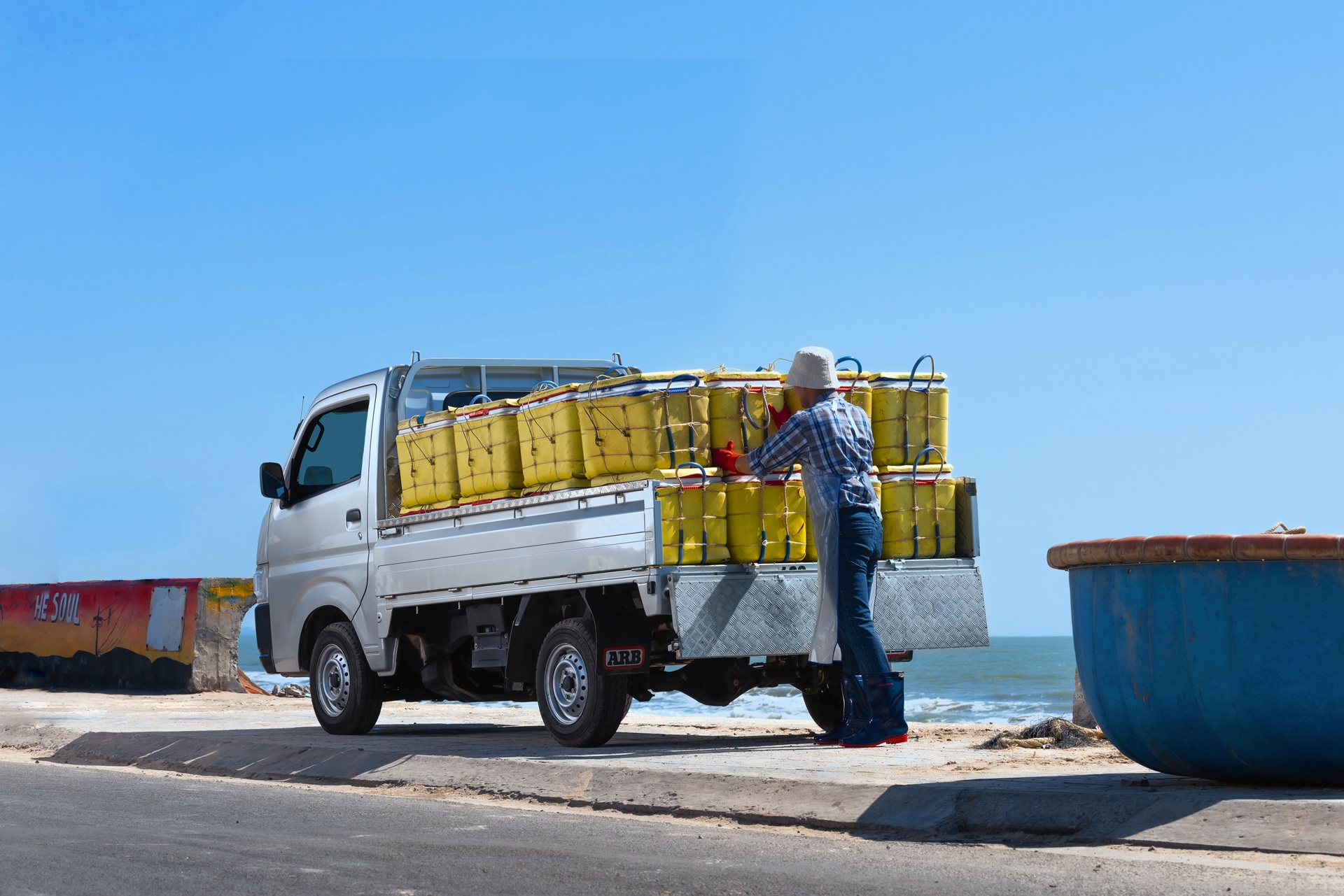 xe-tai-suzuki-650kg xe-tai-suzuki-650kg