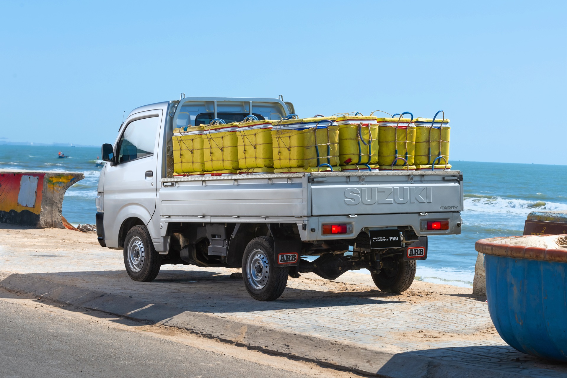 xe-tai-suzuki-650kg xe-tai-suzuki-650kg